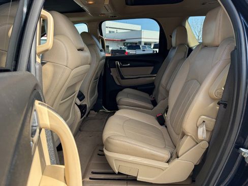 Used 2012 GMC Acadia Denali image 16