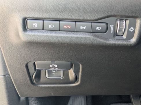 New 2026 Jeep Cherokee Overland w/ Trailer Tow Group image 17