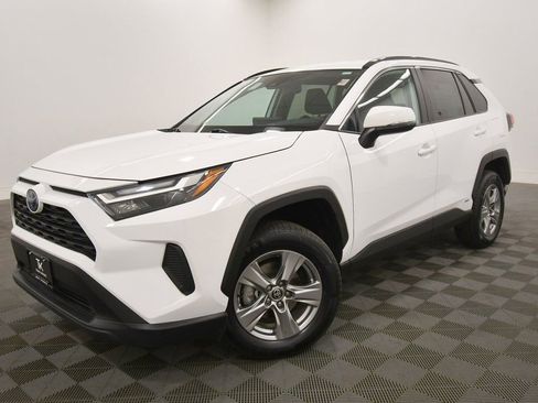 Used 2024 Toyota RAV4 XLE image 2