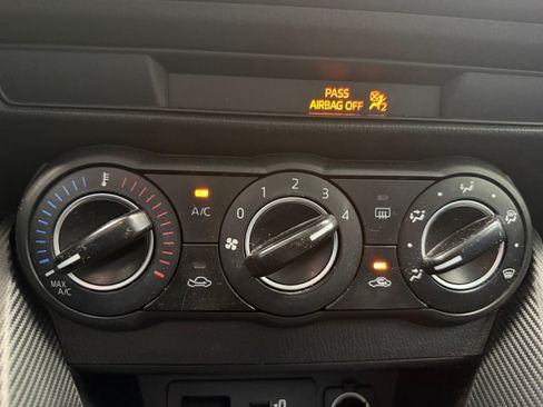 Used 2018 Toyota Yaris iA FWD image 11