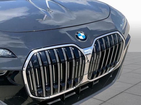 Used 2024 BMW 740i w/ Executive Package RWD image 28