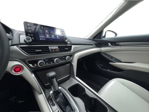 Used 2022 Honda Accord LX image 39