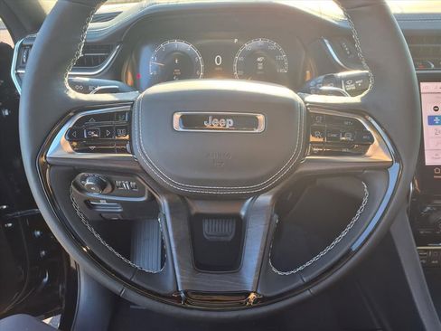 New 2025 Jeep Grand Cherokee Overland w/ Adv Protech Group III image 13