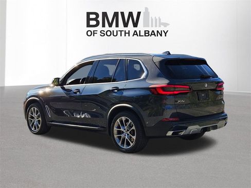 Certified 2022 BMW X5 xDrive40i w/ Premium Package image 5