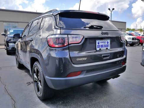 Used 2019 Jeep Compass Latitude FWD image 7