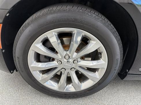 Used 2016 Chrysler 300 Limited AWD/4WD image 16