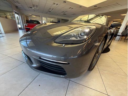 Used 2017 Porsche 718 Boxster S image 40