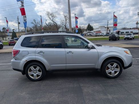 Used 2010 Subaru Forester 2.5X Premium image 6