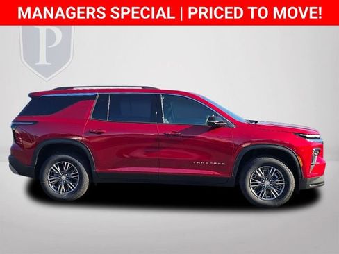 New 2026 Chevrolet Traverse LT w/ Driver Confidence Package image 4