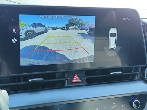 Used 2025 Kia Sportage EX w/ Premium Package image 31