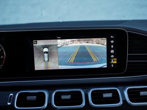 Used 2020 Mercedes-Benz GLE 350 w/ AMG Line Exterior image 31