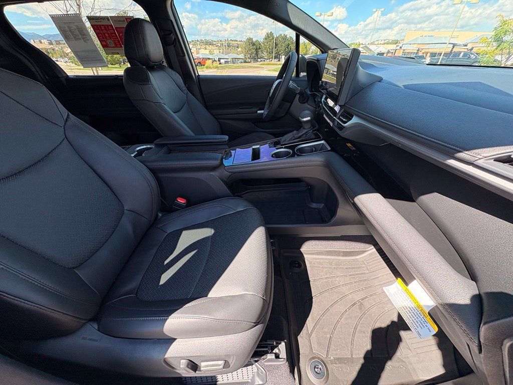 Used 2026 Toyota Sienna Platinum AWD/4WD image 31