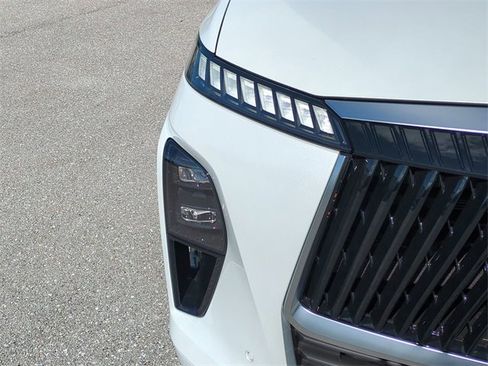 New 2026 INFINITI QX80 Luxe image 10