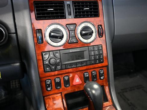 Used 2002 Mercedes-Benz SLK 320 w/ K4 Opt Pkg image 29