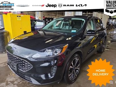 Used 2021 Ford Escape SE w/ SE Sport Appearance Package