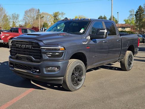 New 2026 RAM 2500 Laramie w/ Night Edition AWD/4WD image 3