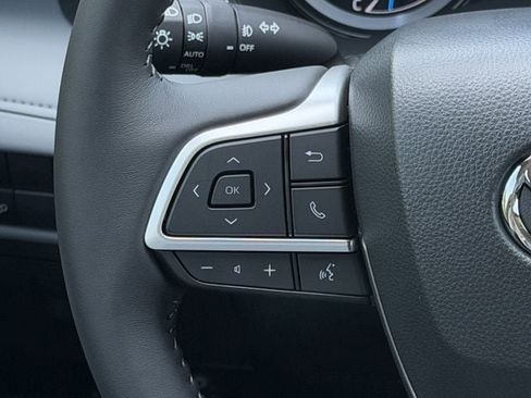 New 2026 Toyota Highlander XLE AWD/4WD image 14