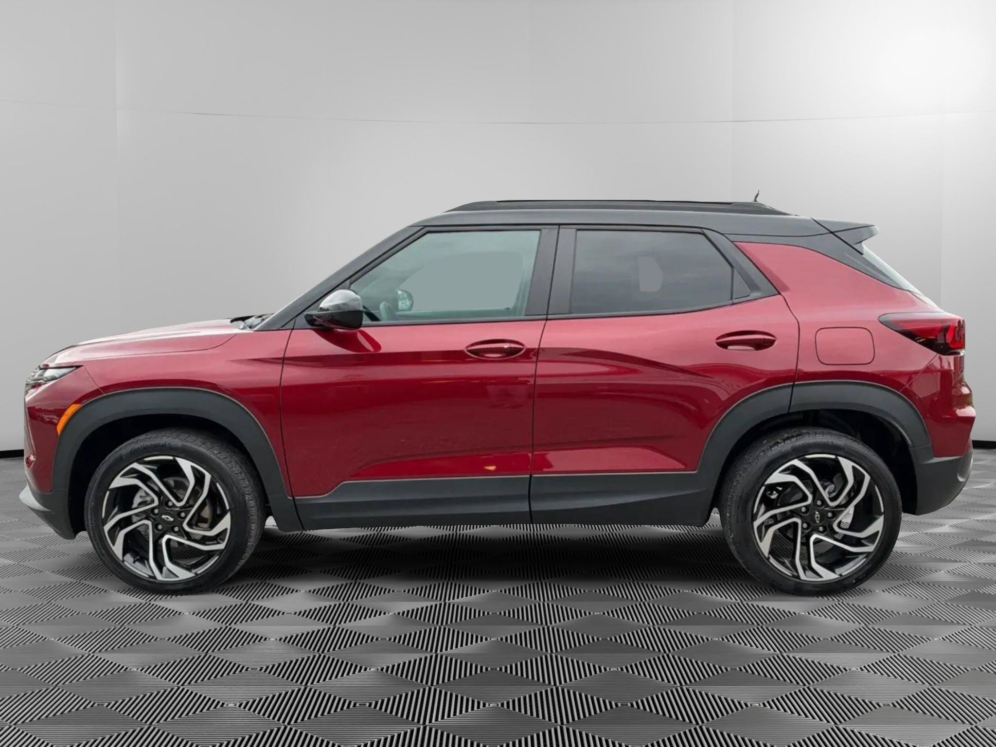 Used 2024 Chevrolet TrailBlazer RS w/ Convenience Package AWD/4WD image 5