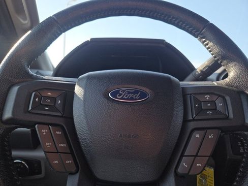 Used 2016 Ford F150 XLT w/ Equipment Group 302A Luxury image 32