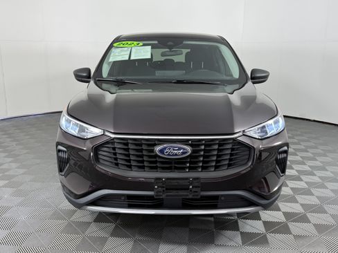 Certified 2023 Ford Escape Active w/ Tech Pack #1 AWD/4WD image 2