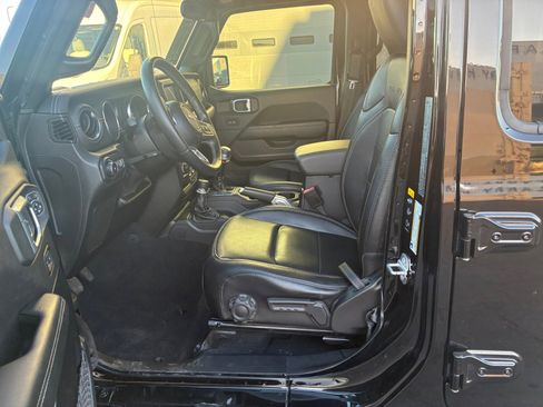 Used 2021 Jeep Wrangler Unlimited Sahara w/ Safety Group image 12