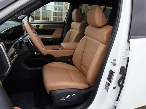 New 2026 Hyundai Santa Fe Limited FWD image 9
