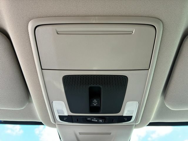 Used 2024 Honda CR-V EX-L image 27