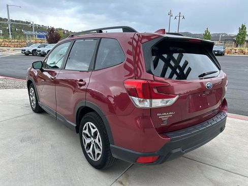 Used 2019 Subaru Forester Premium w/ All-Weather Package AWD/4WD image 7