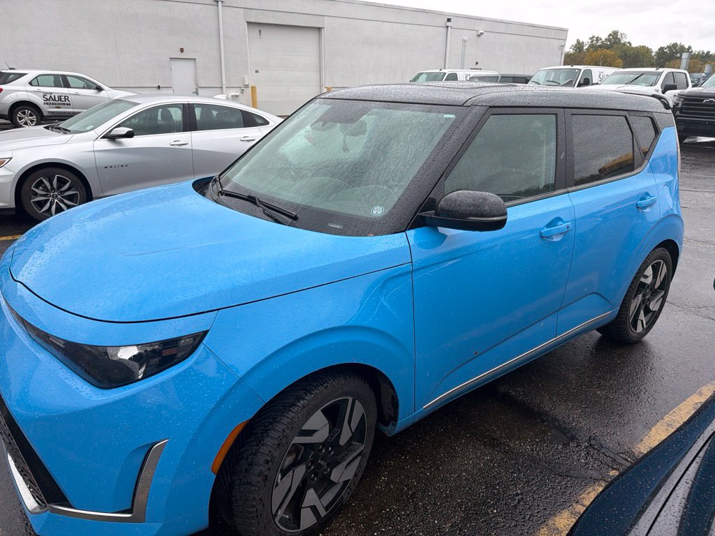 Used 2023 Kia Soul GT-Line FWD image 3