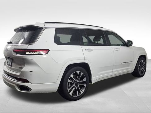Used 2023 Jeep Grand Cherokee L Overland image 7