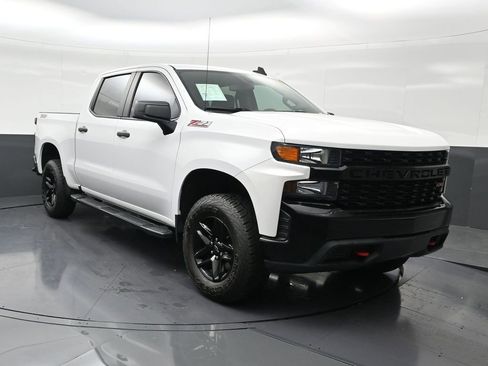 Used 2019 Chevrolet Silverado 1500 Custom Trail Boss w/ Custom Convenience Package image 8