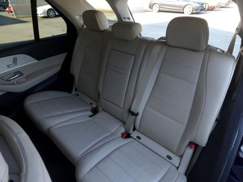 Used 2020 Mercedes-Benz GLE 350 4MATIC w/ AMG Line Exterior image 14