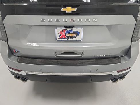New 2025 Chevrolet Suburban Premier image 36