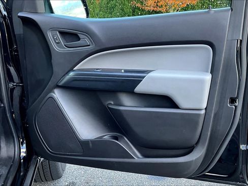 Used 2017 Chevrolet Colorado W/T w/ WT Convenience Package image 12