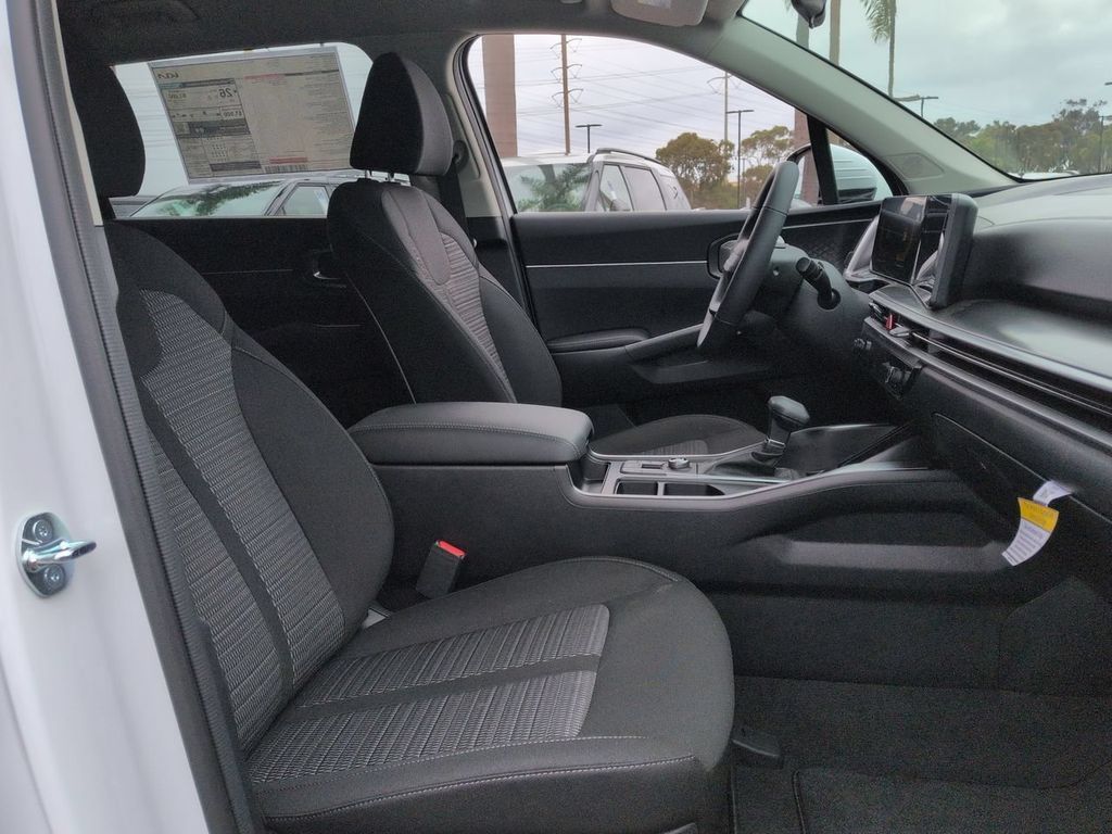 New 2026 Kia Sorento LX FWD image 29