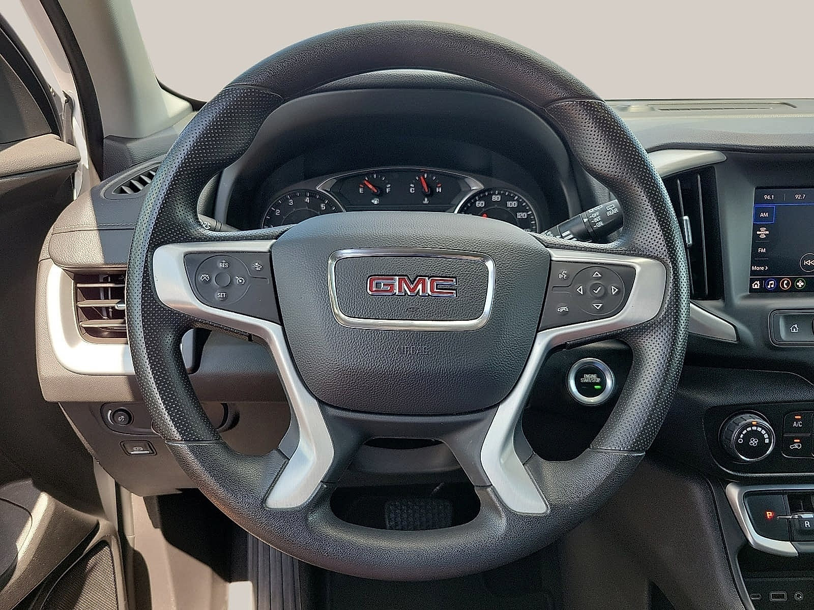 Used 2024 GMC Terrain SLE FWD image 20