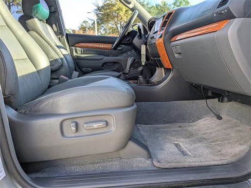 Used 2003 Lexus GX 470 image 3