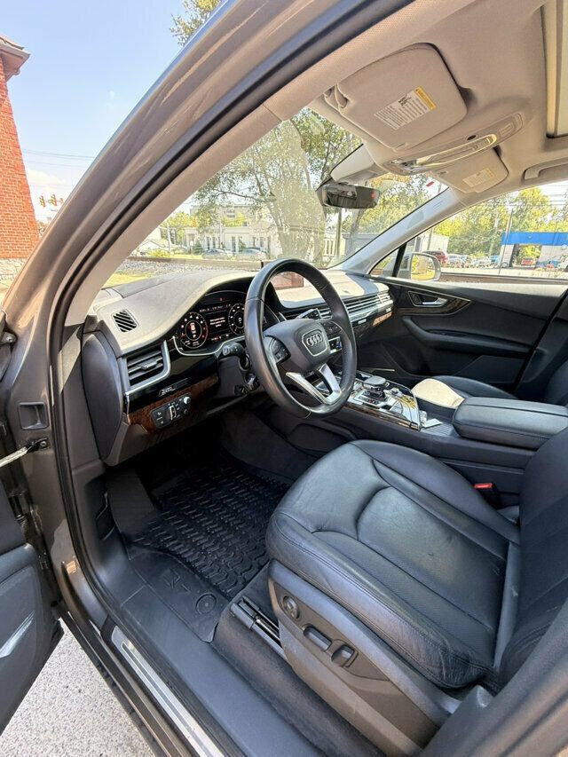 Used 2018 Audi Q7 3.0T Prestige AWD/4WD image 8