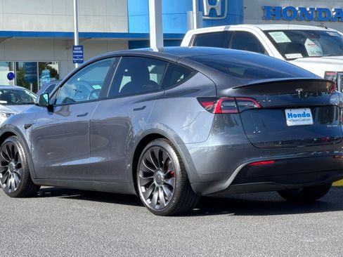 Used 2022 Tesla Model Y Performance AWD/4WD image 3