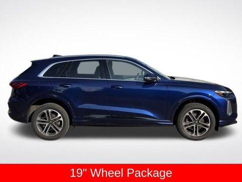 Used 2025 Audi Q5 Premium w/ Convenience Package AWD/4WD image 10