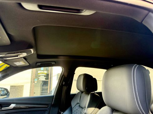 Used 2021 Audi SQ5 Premium Plus w/ Premium Plus Package image 18