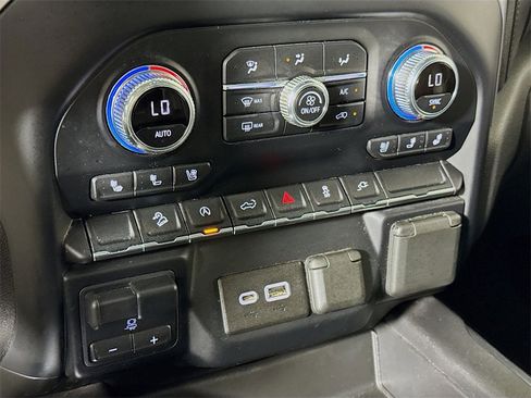 Used 2020 GMC Sierra 1500 SLT image 13