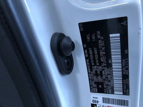 Certified 2023 Toyota Sienna LE image 34