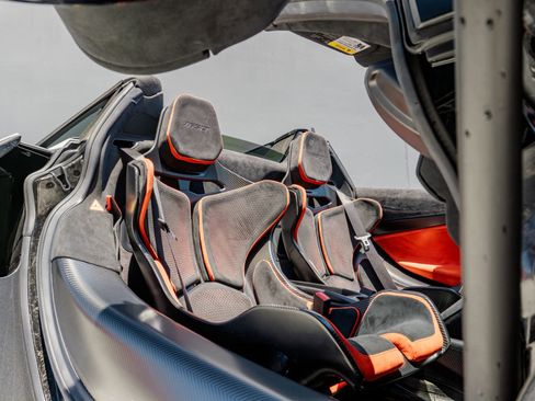 Used 2022 McLaren 765LT RWD image 62