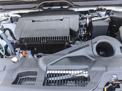 Used 2025 Honda Pilot Touring image 27