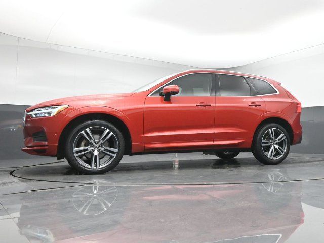 Used 2019 Volvo XC60 T5 Momentum w/ Multimedia Package FWD image 38