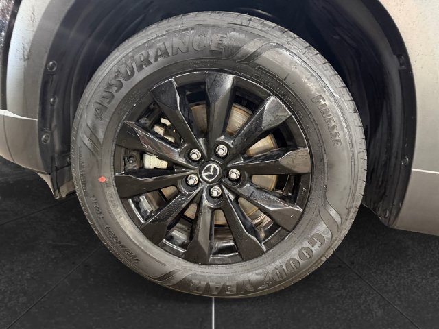 Used 2025 MAZDA CX-50 AWD 2.5 S w/ Premium Package image 9