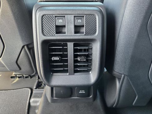 New 2025 Ford Bronco Badlands image 27