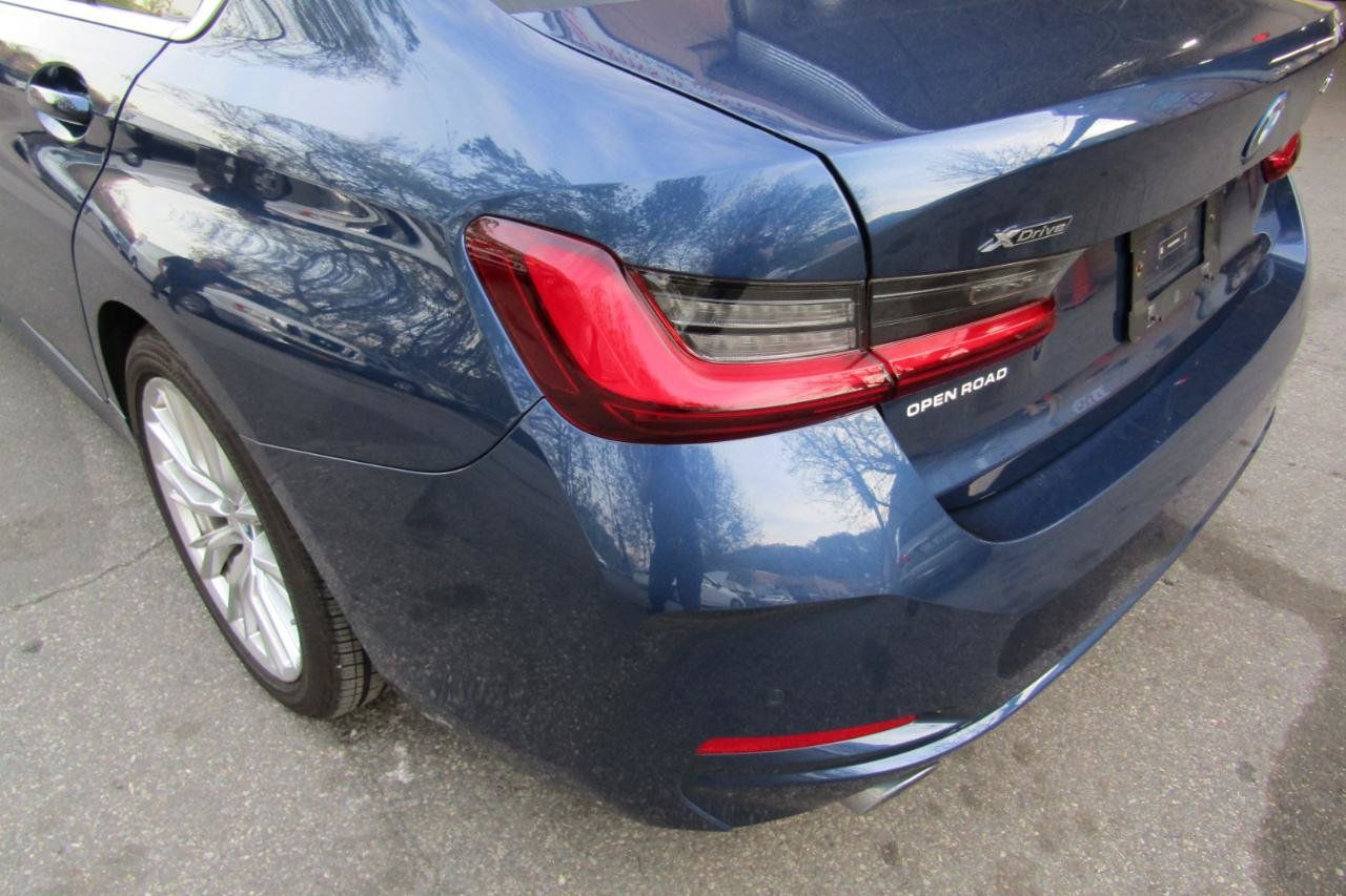 Used 2024 BMW 330e xDrive AWD/4WD image 4