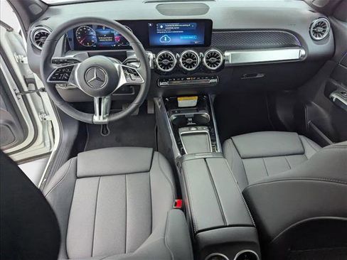 New 2025 Mercedes-Benz GLB 250 image 14